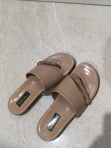 Stylish Beige Flats