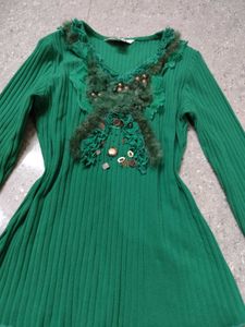 Nordic Inspired Green Stretchy Sweater