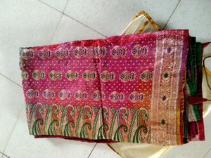 Red &amp; Gold Paisley Sari