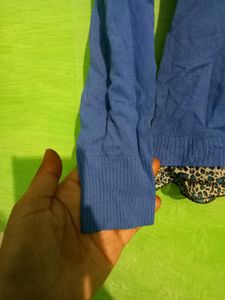 Like New L/XL Size SEMI Winter Top