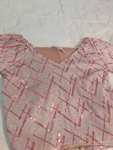 Sparkly Pink Top 🎀