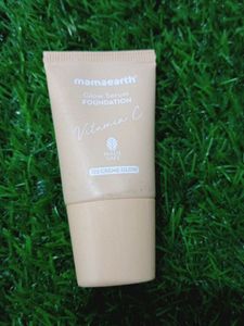 Mamaearth Glow Serum Foundation (18ml)