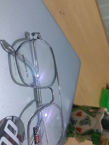 Specs / Eyeglasses Without Power