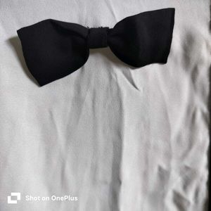 Chic White Blouse with Bow Detail