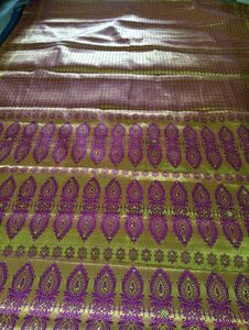 Elegant kanjeevaram silk Saree with golden zari