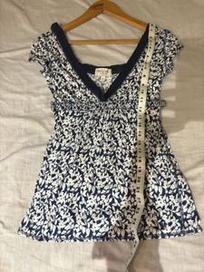 Abercrombie Beautiful Top