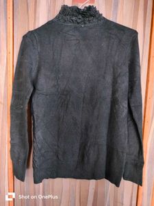250 Only 1 Pc Purple Embellished Neck Sweater