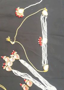 Kundan Pearl Jewelry Set