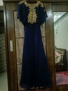 HEAVY PONCHO STYLE GOWN