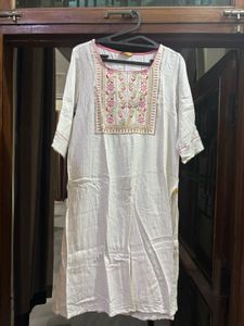Pink Printed Cotton Kurti with Embroidered Neck XL