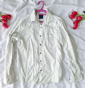 Men&#39;s Casual Shirt