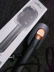 Winston hair straightner brush