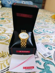 unused new titan Watch