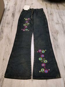 Ma2595 Livasha bootcut jeans waist 26 inches