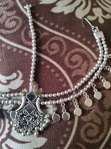 Navratri Necklace With Bindi