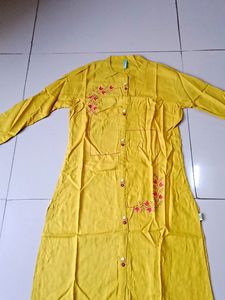 Yellow Kurta With Pink Embroidery, Front Slit