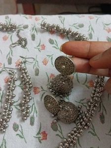 Oxidized Silver Tone Jewelry Set