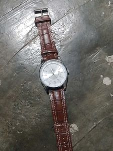 Titan Classic Brown Leather Watch 🤤