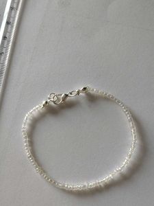 Minimal Iridescent Beaded Bracelet