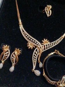 Necklace Set