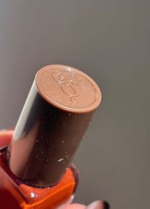 Gisou honey infused Lip oil :- Milky Mocha