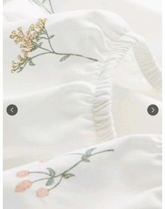 🔻PRICE DROP - H&M HOME Fitted Queen Bedsheet