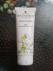 Forever Radiance Moisturizer