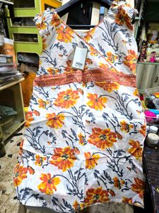 Stylish trendy Chic Floral Top