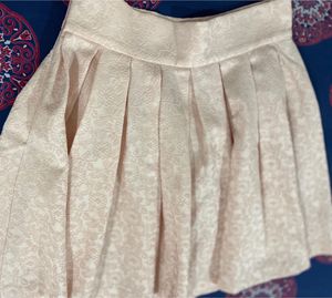 Pleatesd Short Skirt
