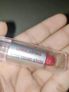 Qubbe MiniTalk Lipstick