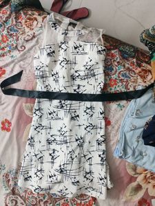 Off White Black Printed Branded Dress Knee Leng