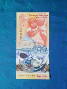 Eastern Caribbean 2 Dollar Polymer Note UV Active