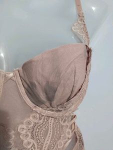 DAMN SEXY LACE BODYSUIT