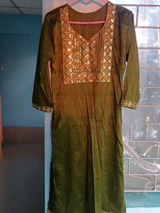 Elegant Olive Green Kurta