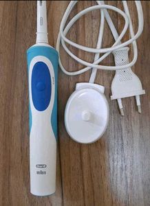 BRAUN Oral-B Vitality Electric Toothbrush
