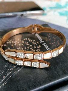 Stylish Bangle Bracelet