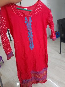 2 Same Kurti On Sale