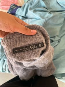 zara Cozy Gray V-Neck Sweater