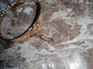 Gold-toned Bangle