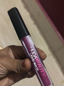 Huda Beauty Liquid Matte Lipstick