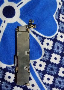 iPhone 6S Logic Board - Parts