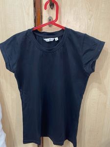Basic Black T-shirt