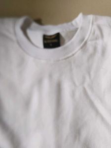 White 🤍 T-shirt 👕 Stylish Also Works In Cold ❄️