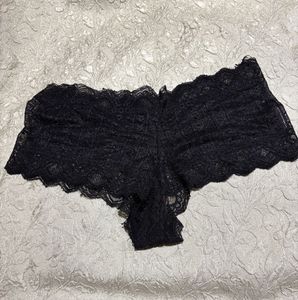 H&amp;M Beautiful Lace Panty