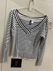 H&amp;M Divided Top