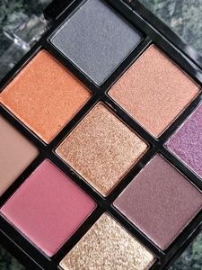 Lakme Ultimate Glam Eyeshadow Palette