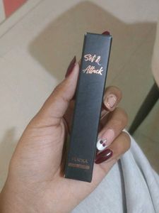 Set And Attack Flicka Liquid Lipstick.