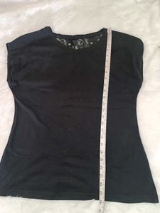 Black T-shirt
