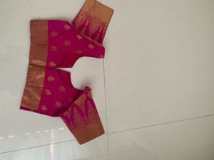 Saree With Blouse