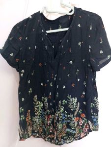 COMBO SALE ON TOPS AND SHORTS.